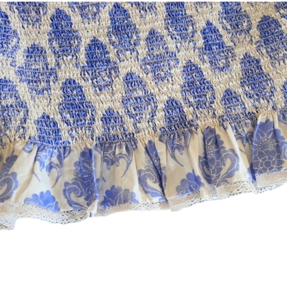 Aritzia Wilfred Crop Top Blue/White Lace Straps Ruffle Hem Sz M - Picture 3 of 13